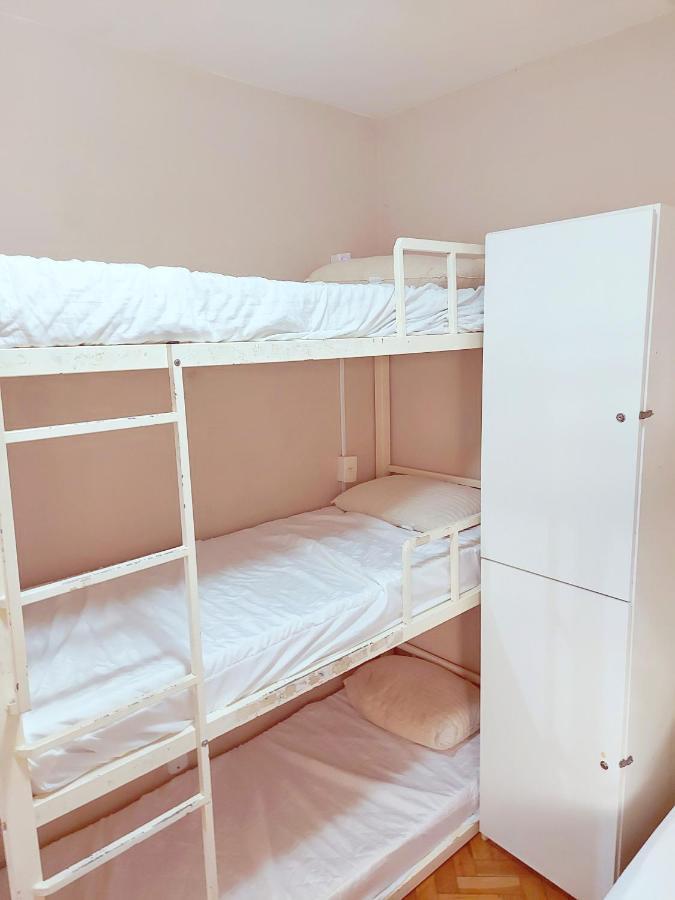 Solar Hostel Beach Copacabana ริโอเดจาเนโร ภายนอก รูปภาพ