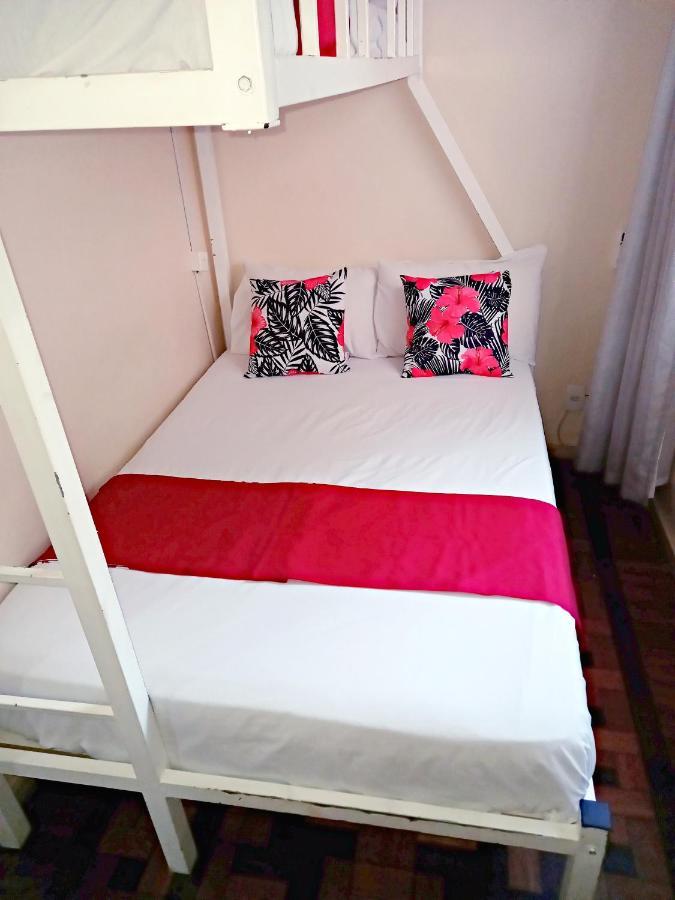 Solar Hostel Beach Copacabana ริโอเดจาเนโร ภายนอก รูปภาพ