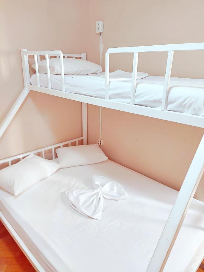 Solar Hostel Beach Copacabana ริโอเดจาเนโร ภายนอก รูปภาพ